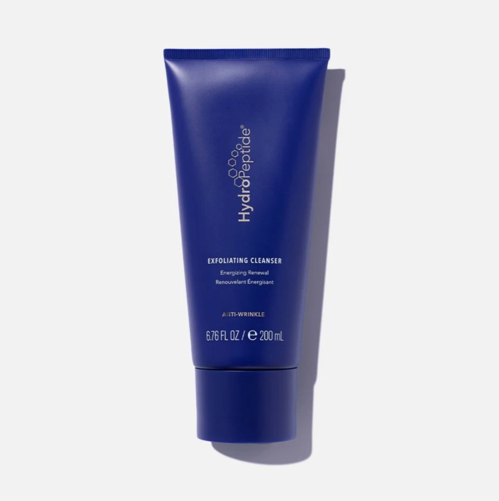 Exfoliating Cleanser with peptides and botanicals for a moisture-rich lather, protecting against free radicals, leaving skin smoother, even-toned, and brighter.